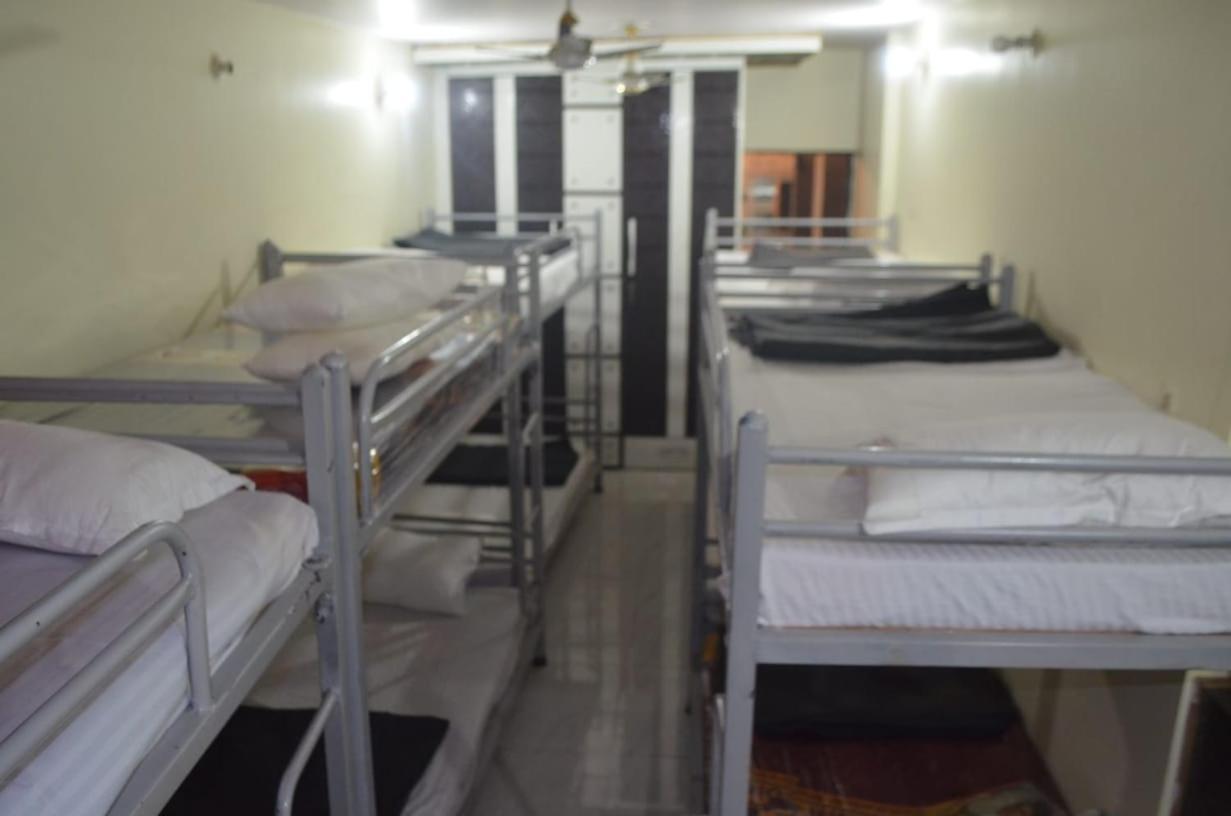 Awara Hostels & Hostel