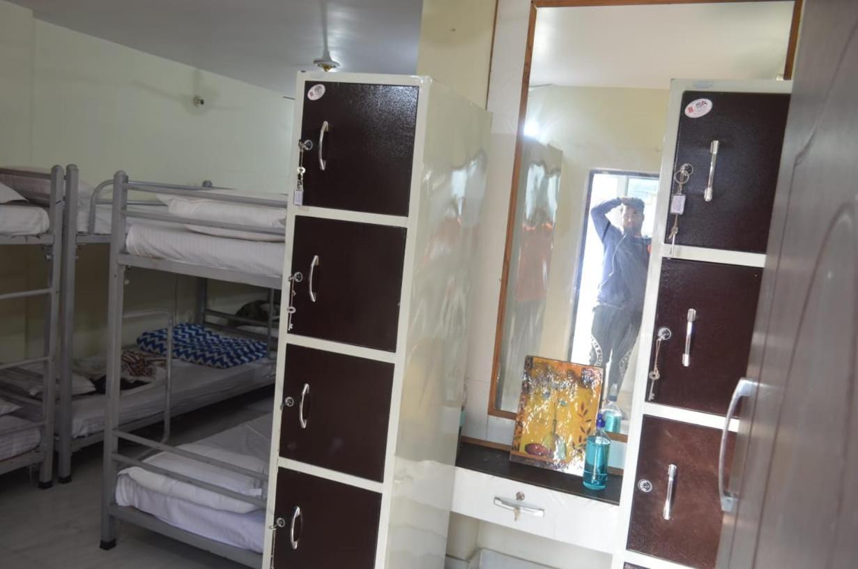 Hostel Awara Hostels & Lucknow